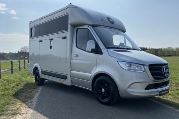 Mercedes paardenvrachtwagen B-rijbewijs