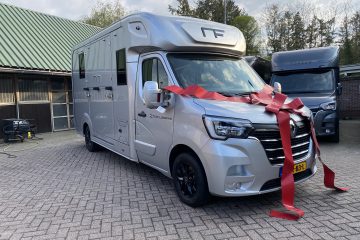 5-persoons paardenauto