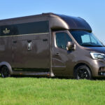Financial lease paardenvrachtwagen